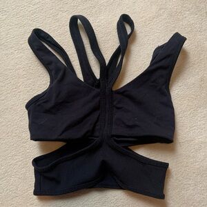Alo yoga cut out bra